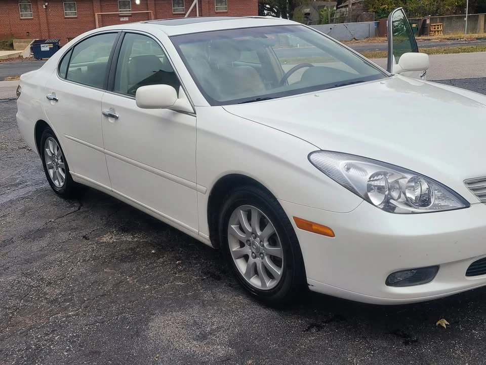 2004 Lexus ES 3rd Gen - Image 4 of 8