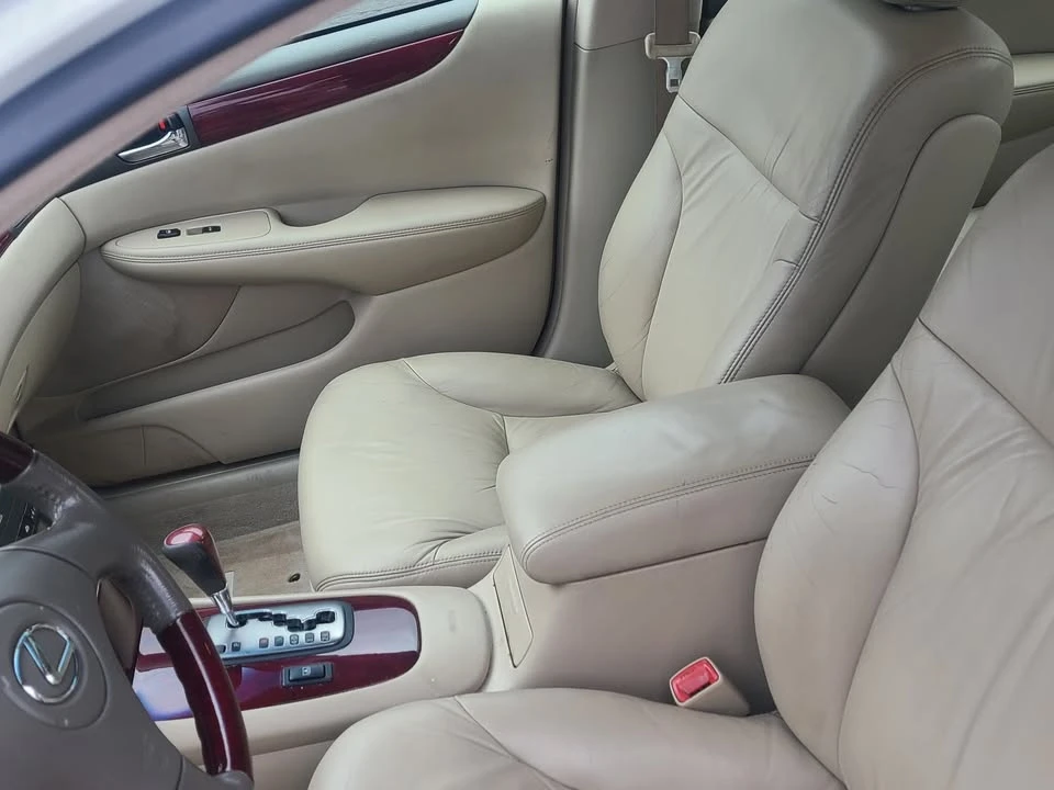 2004 Lexus ES 3rd Gen - Image 8 of 8