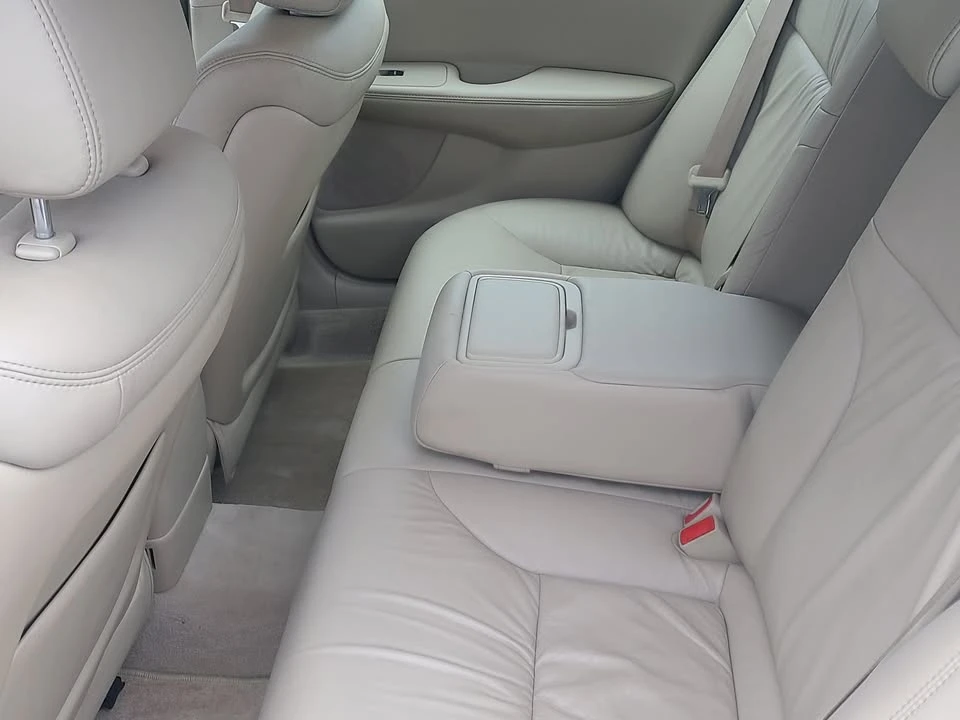2004 Lexus ES 3rd Gen - Image 5 of 8