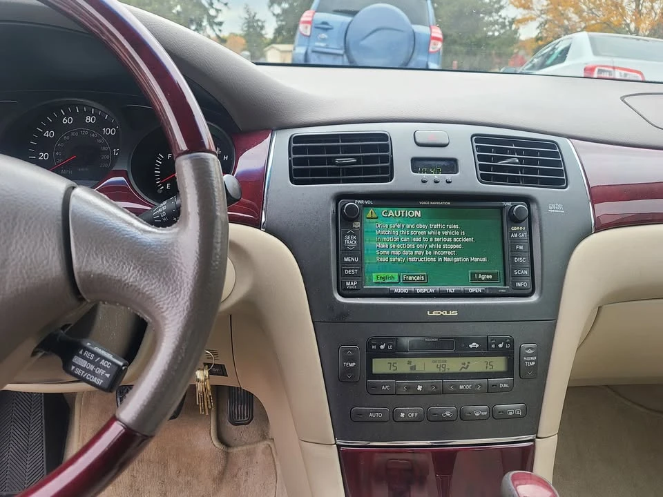 2004 Lexus ES 3rd Gen - Image 6 of 8