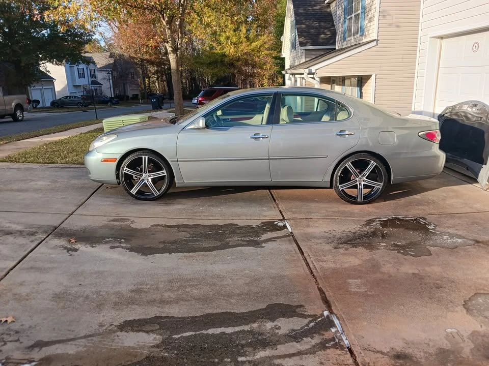 2004 Lexus ES 4th Gen - Image 4 of 7