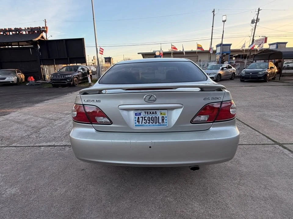 2004 Lexus ES 3rd Gen - Image 7 of 17