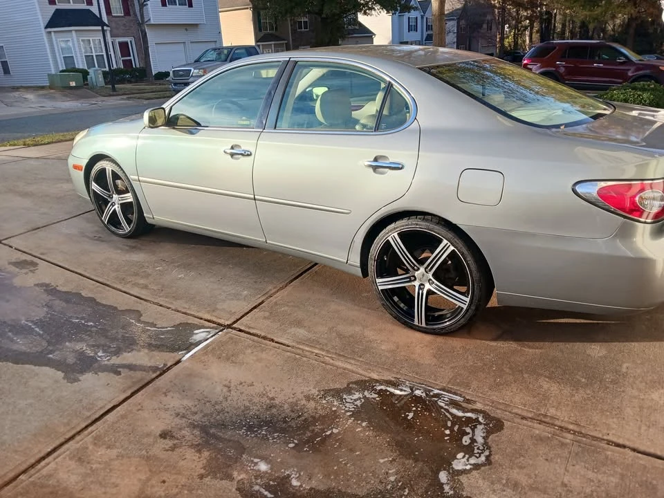 2004 Lexus ES 4th Gen - Image 3 of 7