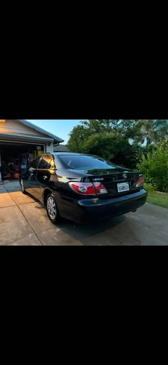 2004 Lexus ES 4th Gen - Image 2 of 4