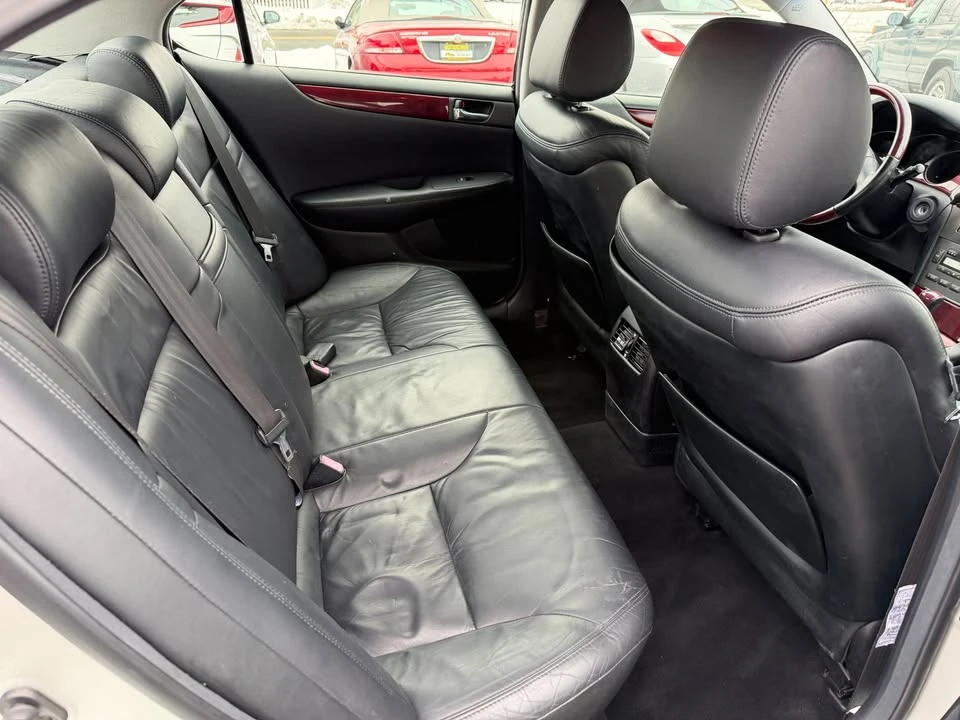 2004 Lexus ES 3rd Gen - Image 14 of 20