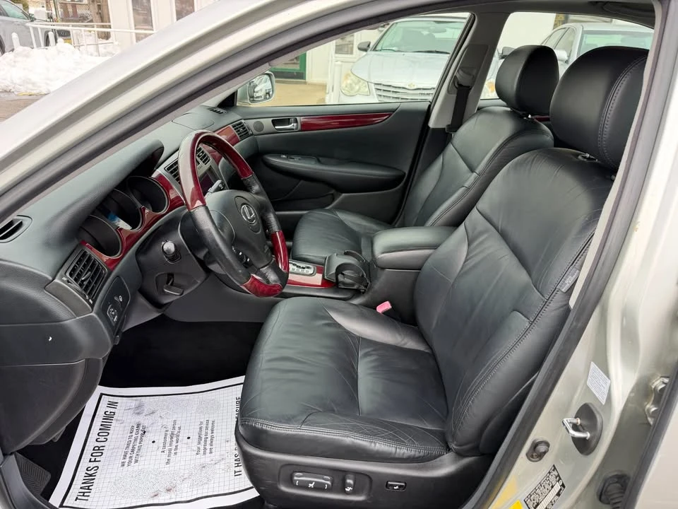 2004 Lexus ES 3rd Gen - Image 4 of 20