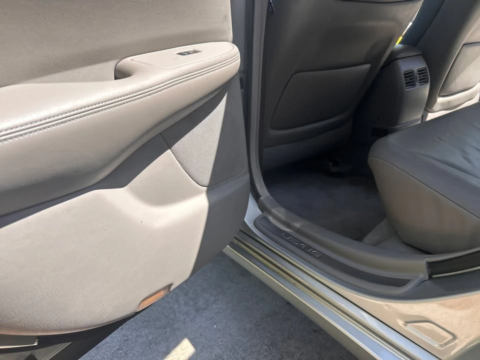 2004 Lexus ES 4th Gen - Image 10 of 20