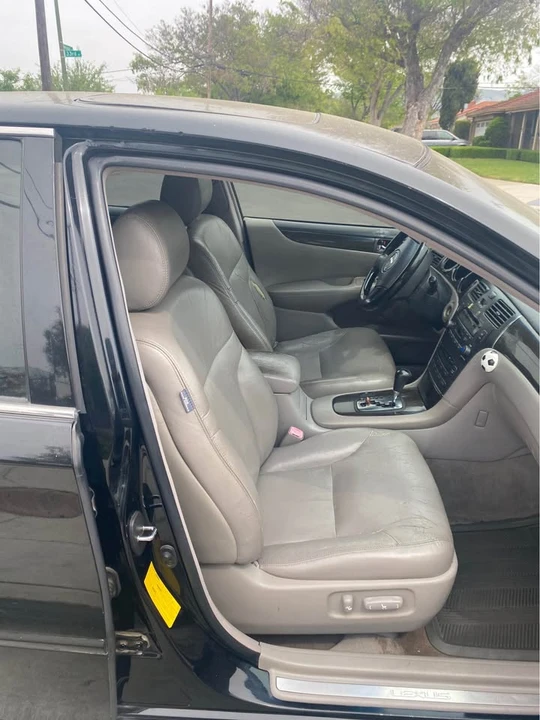2004 Lexus ES 4th Gen - Image 2 of 5