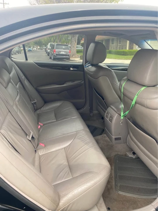 2004 Lexus ES 4th Gen - Image 5 of 5