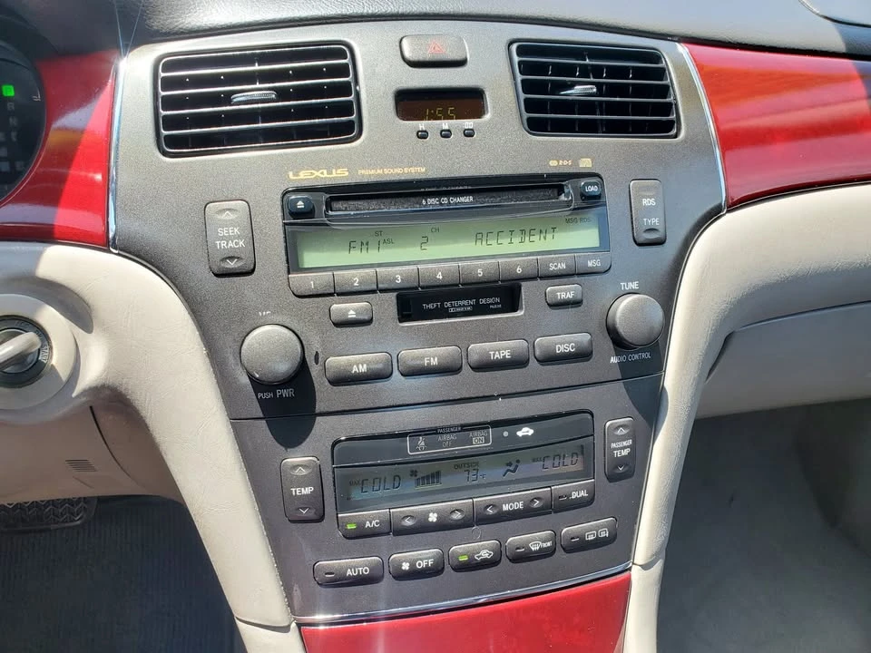 2004 Lexus ES 4th Gen - Image 20 of 20