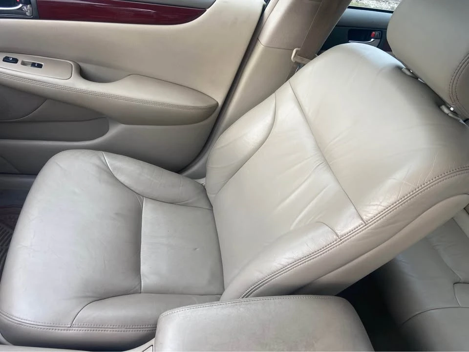 2004 Lexus ES 4th Gen - Image 9 of 13