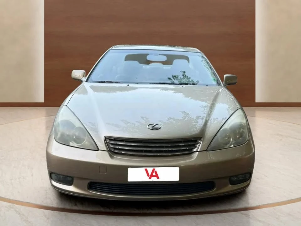 2004 Lexus ES 3rd Gen - Image 4 of 19