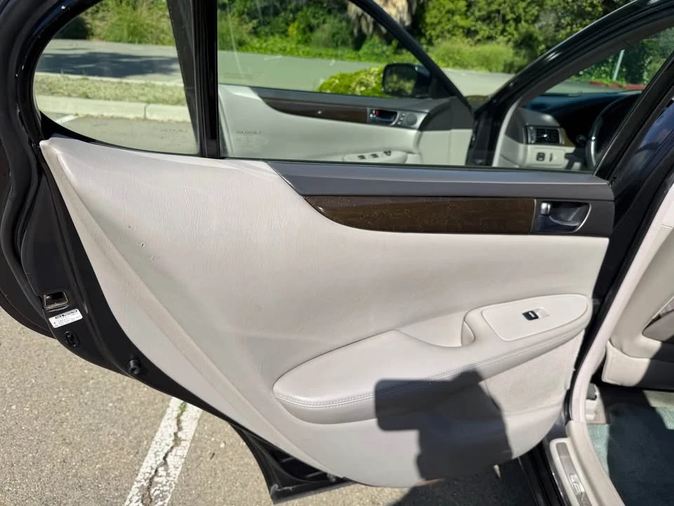 2004 Lexus ES 4th Gen - Image 15 of 20