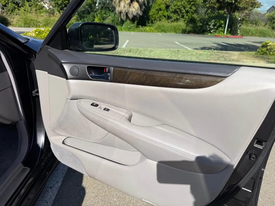 2004 Lexus ES 4th Gen - Image 11 of 20