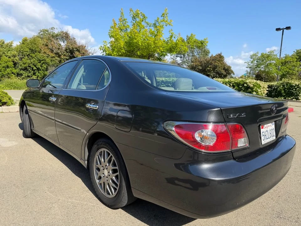 2004 Lexus ES 4th Gen - Image 4 of 20