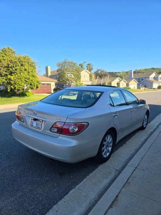 2004 Lexus ES 4th Gen - Image 4 of 20