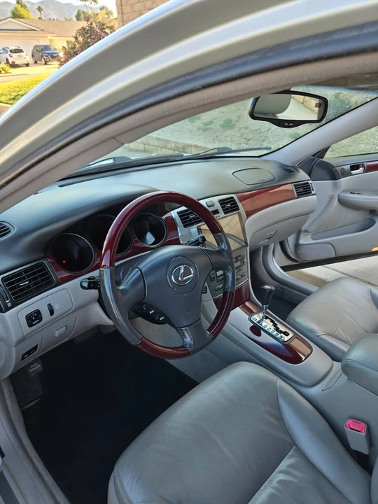 2004 Lexus ES 4th Gen - Image 8 of 20