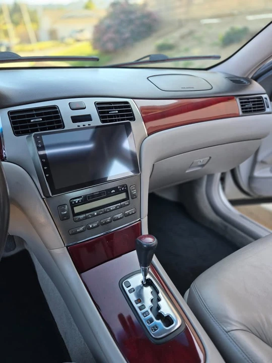 2004 Lexus ES 4th Gen - Image 13 of 20