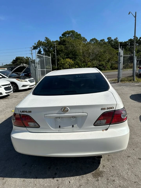 2004 Lexus ES 4th Gen - Image 2 of 4