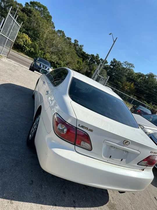 2004 Lexus ES 4th Gen - Image 3 of 4