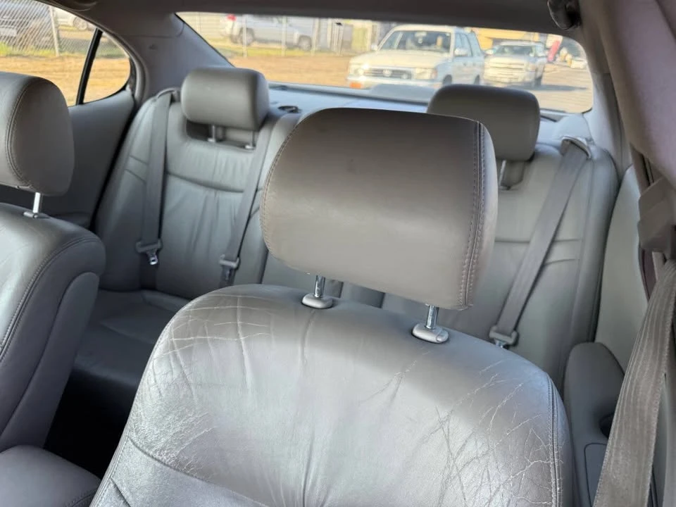 2004 Lexus ES 4th Gen - Image 11 of 20