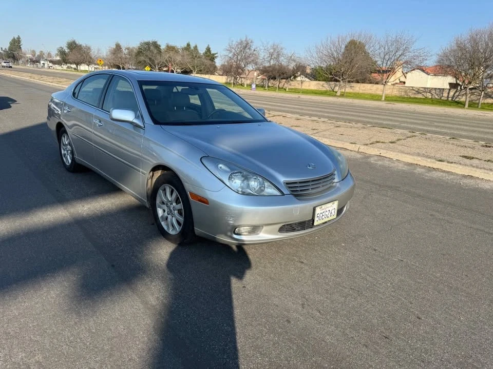 2004 Lexus ES 4th Gen - Image 5 of 20