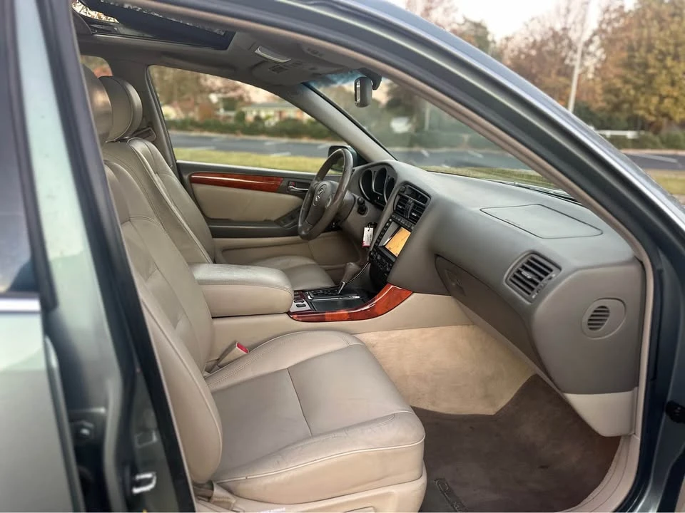 2004 Lexus GS 2nd Gen - Image 5 of 13
