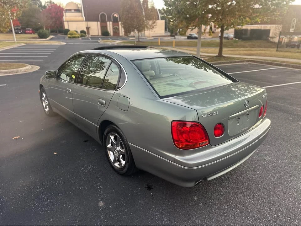 2004 Lexus GS 2nd Gen - Image 12 of 13