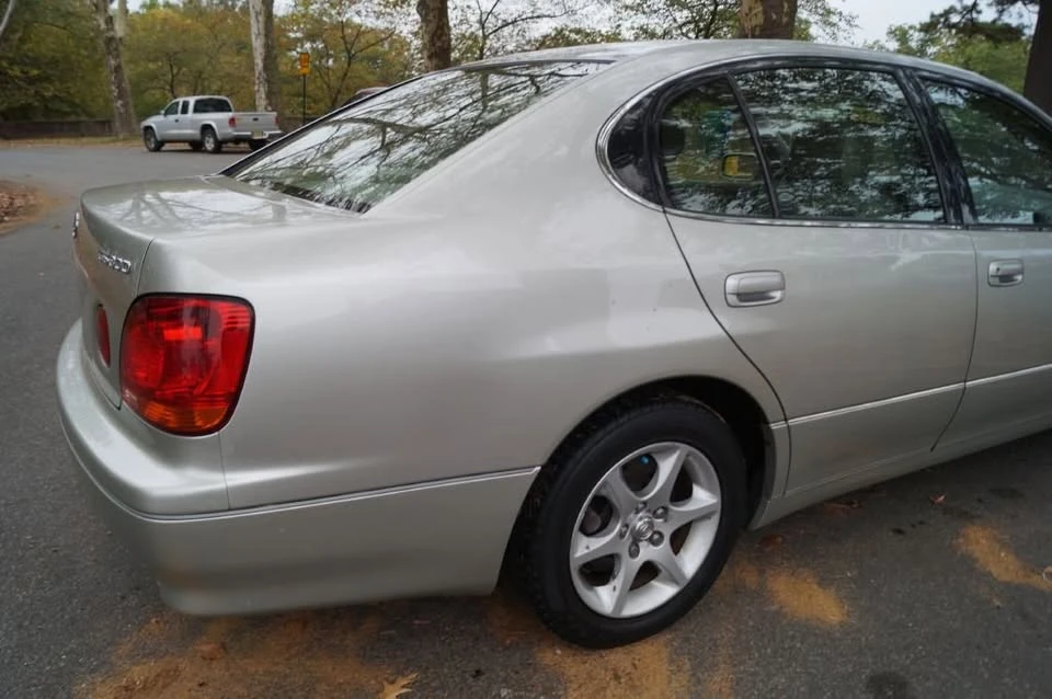 2004 Lexus GS 2nd Gen - Image 10 of 20