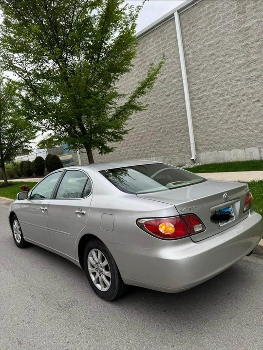 2004 Lexus GS 2nd Gen - Image 13 of 14