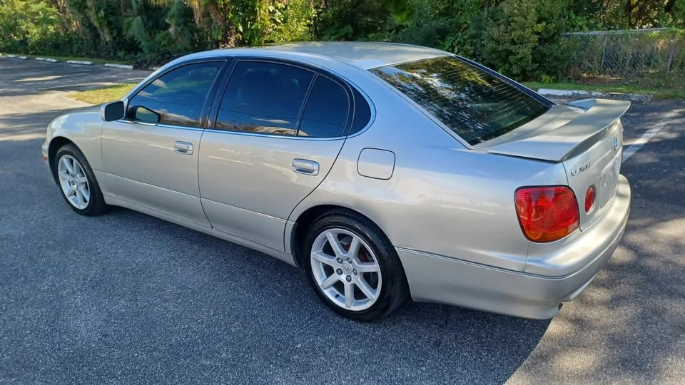 2004 Lexus GS 2nd Gen - Image 5 of 18