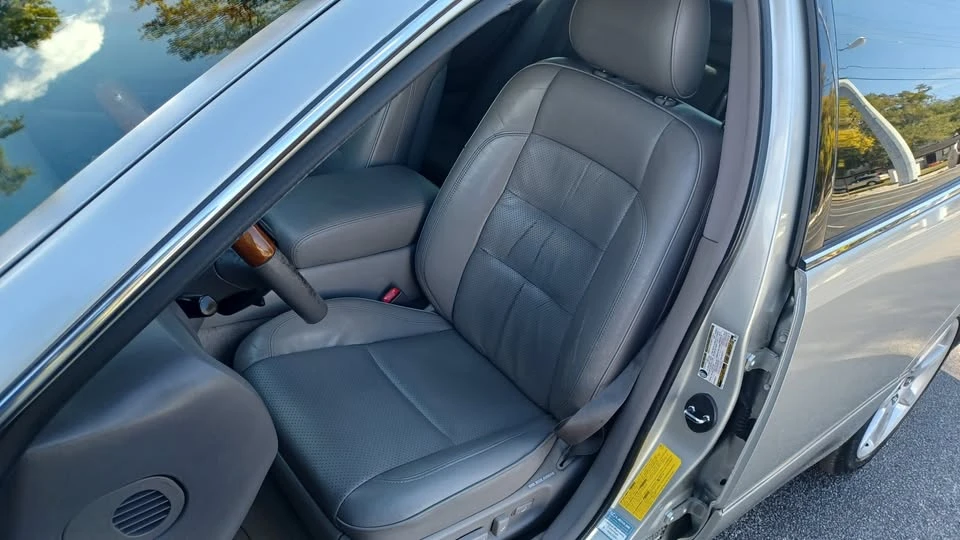 2004 Lexus GS 2nd Gen - Image 11 of 18