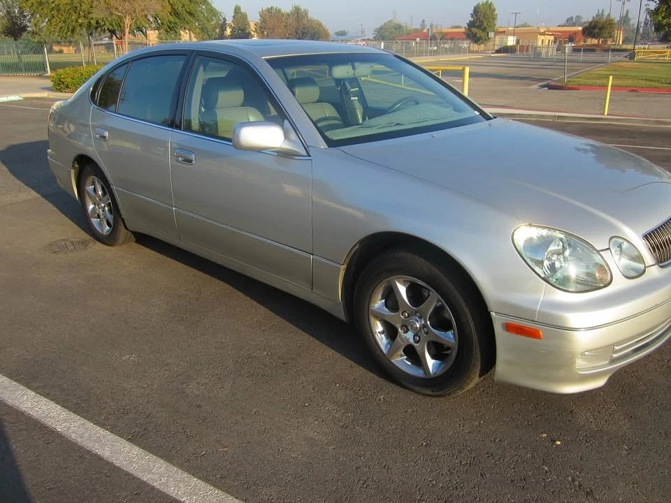 2004 Lexus GS 2nd Gen - Image 3 of 11