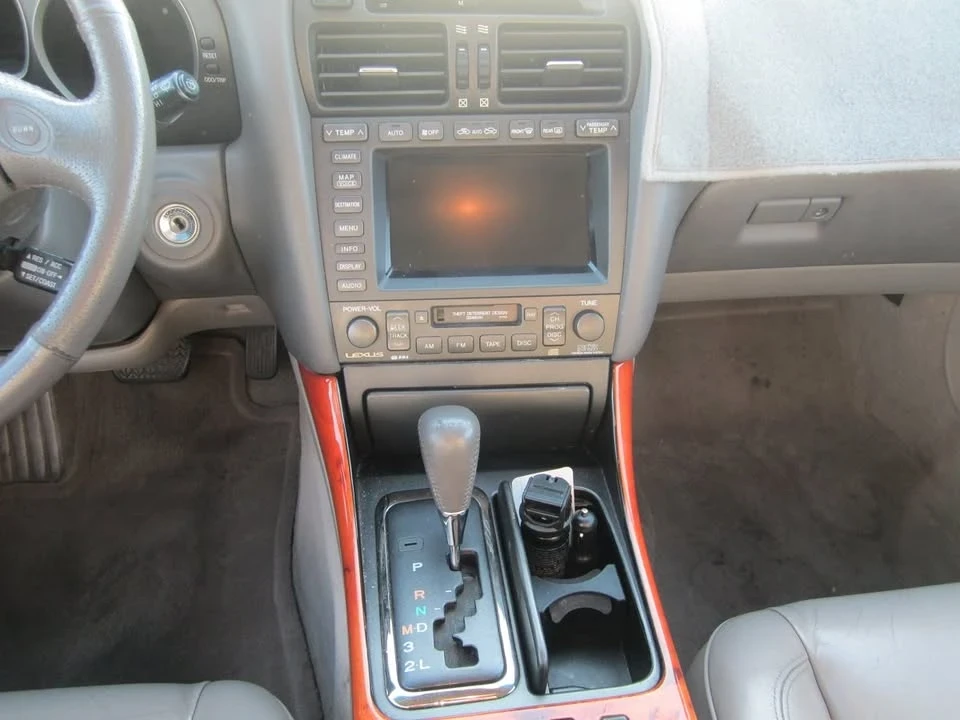 2004 Lexus GS 2nd Gen - Image 9 of 11