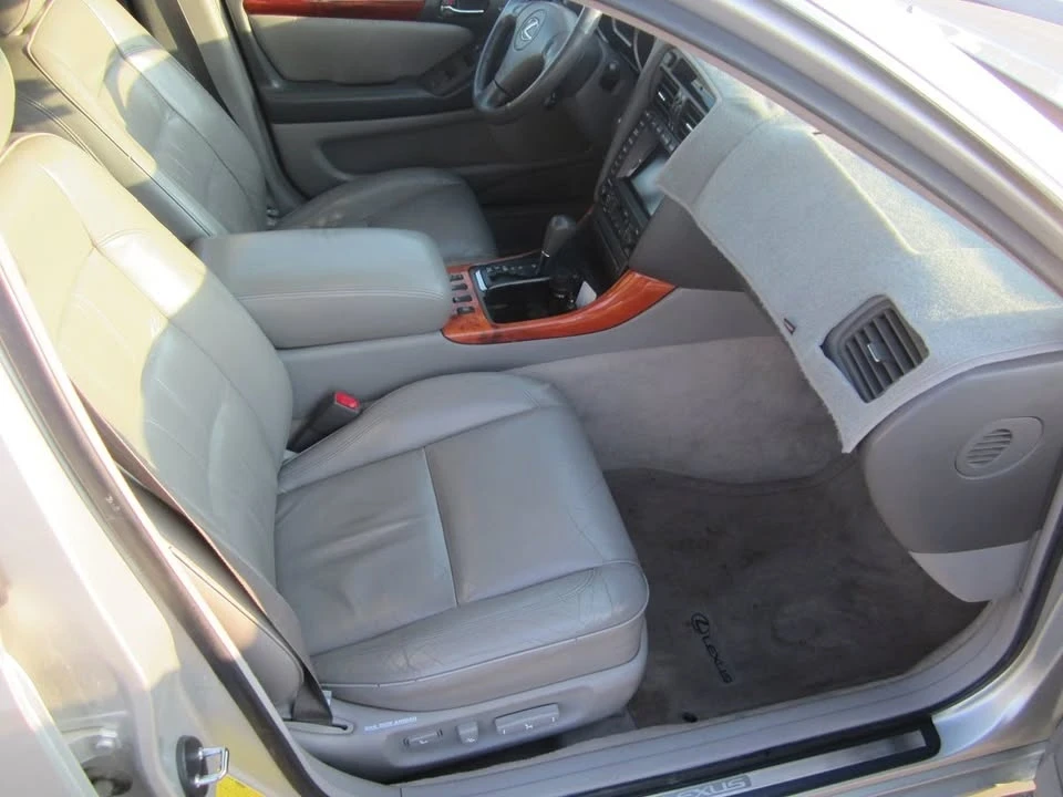 2004 Lexus GS 2nd Gen - Image 6 of 11