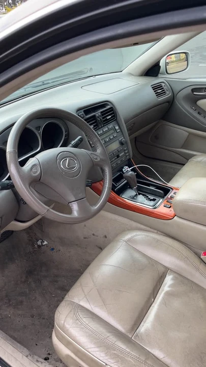 2004 Lexus GS 2nd Gen - Image 5 of 9