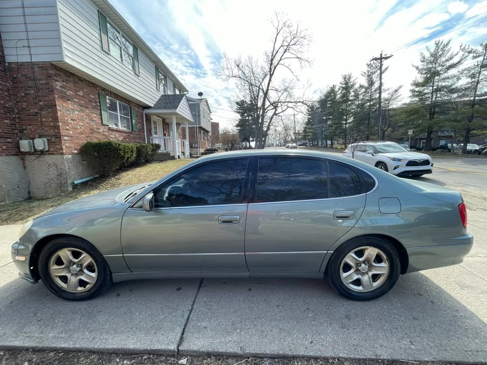 2004 Lexus GS 2nd Gen - Image 12 of 19