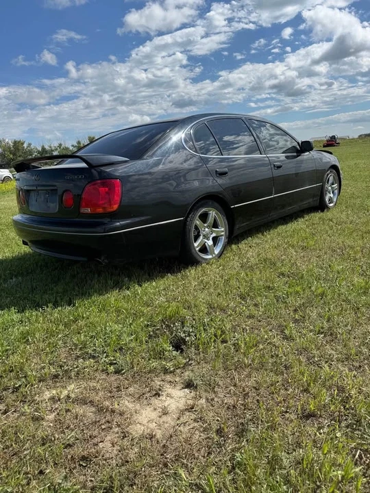 2004 Lexus GS 2nd Gen - Image 4 of 12