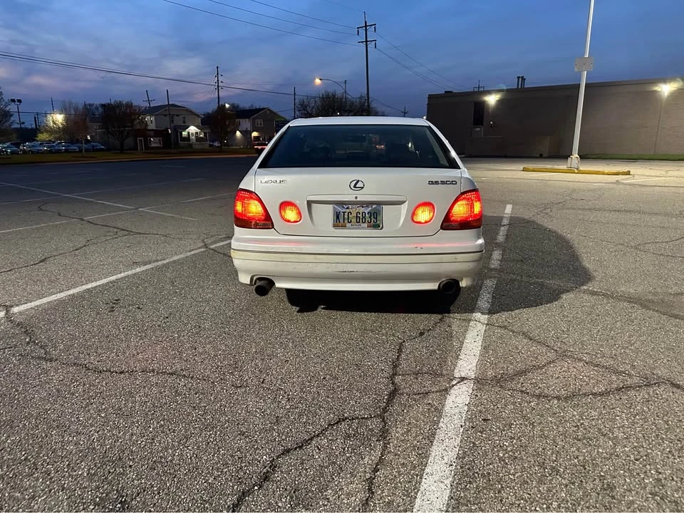 2004 Lexus GS 2nd Gen - Image 2 of 10