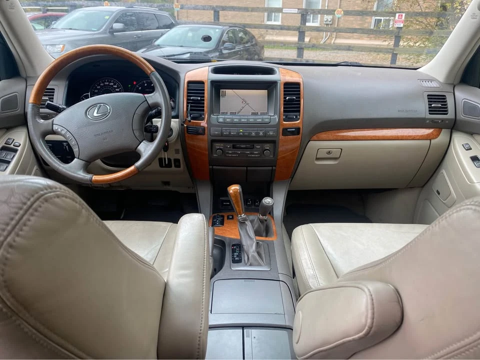 2004 Lexus GX 1st Gen - Image 15 of 17