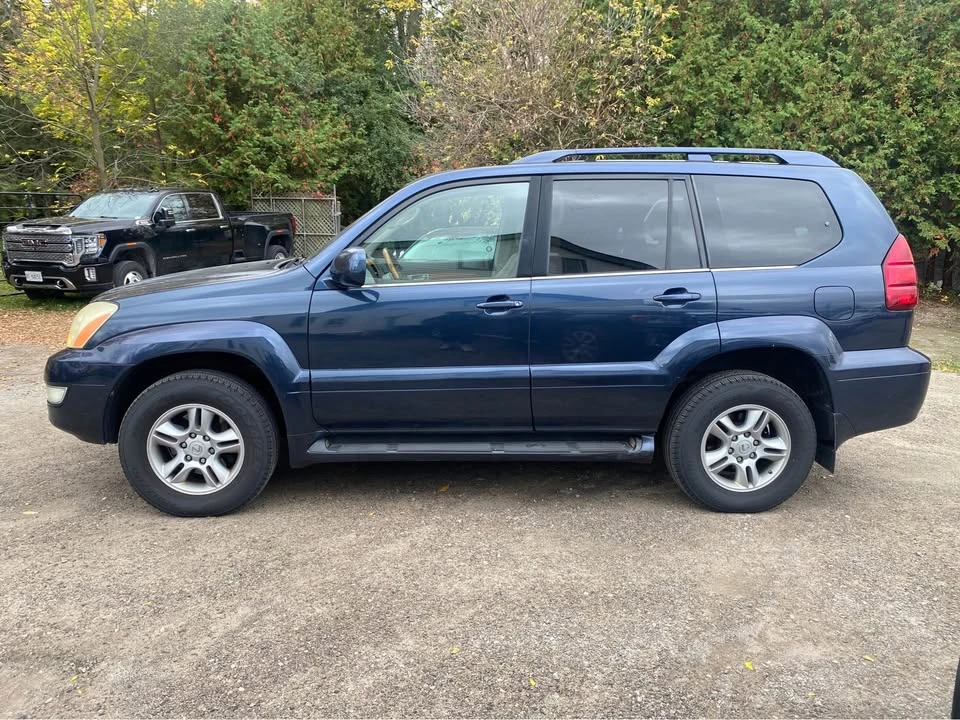 2004 Lexus GX 1st Gen - Image 4 of 17