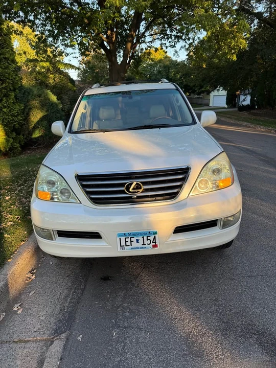 2004 Lexus GX 1st Gen - Image 8 of 15