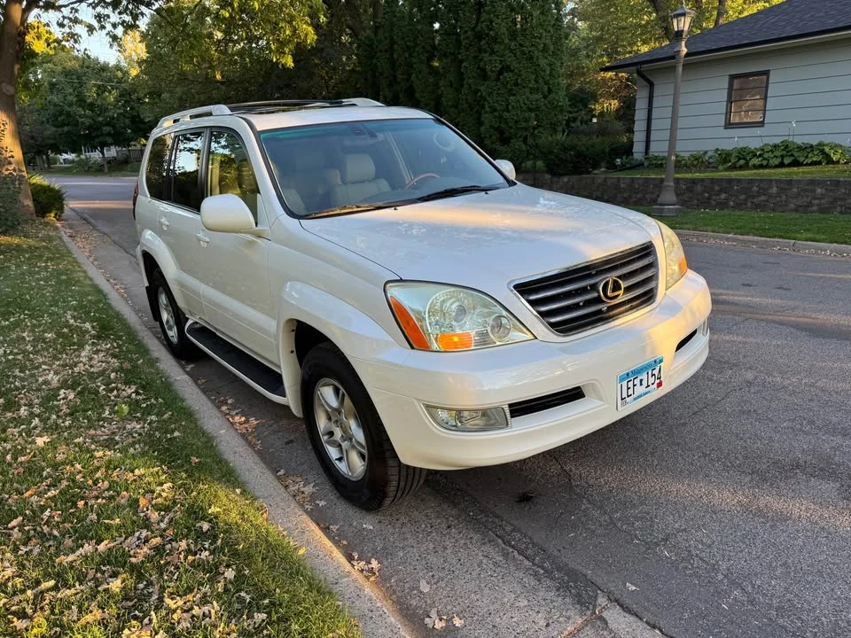2004 Lexus GX 1st Gen - Image 7 of 15