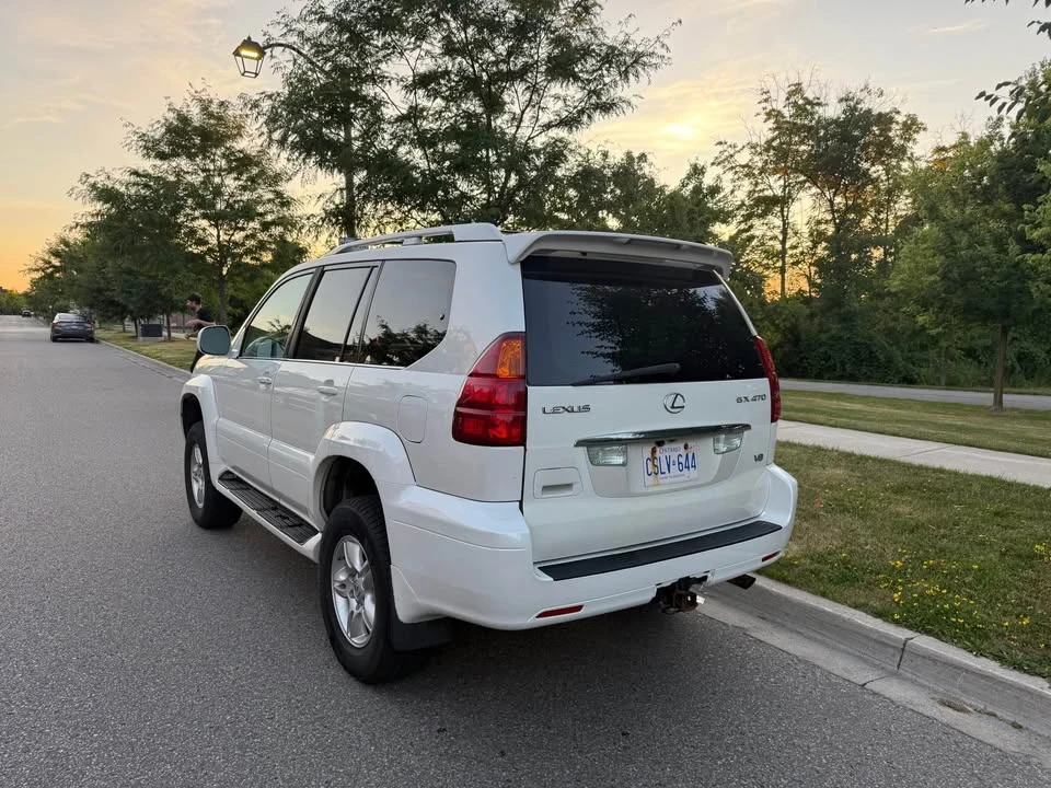 2004 Lexus GX 1st Gen - Image 2 of 10