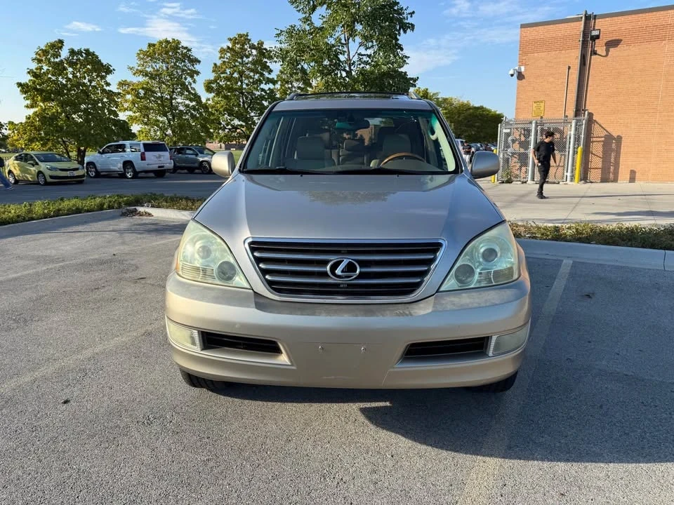 2004 Lexus GX 1st Gen - Image 3 of 18