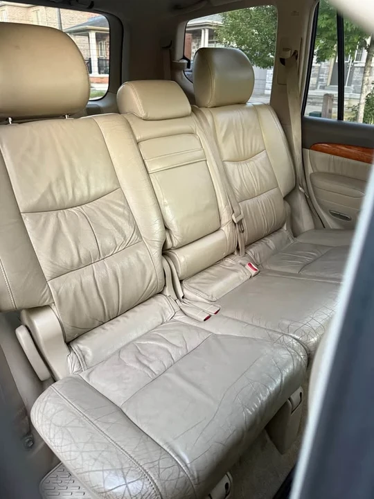 2004 Lexus GX 1st Gen - Image 4 of 10