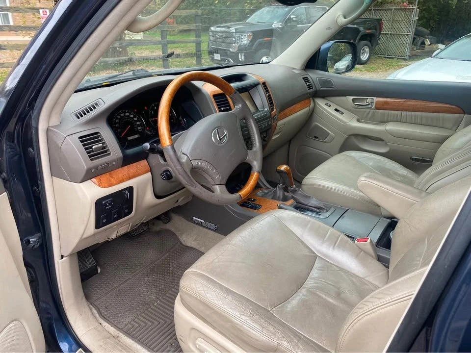 2004 Lexus GX 1st Gen - Image 10 of 16