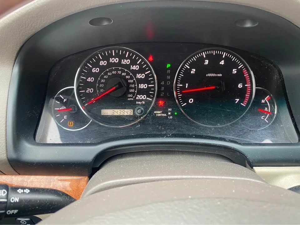 2004 Lexus GX 1st Gen - Image 16 of 16
