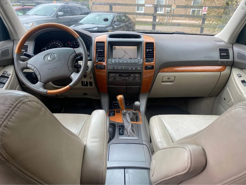 2004 Lexus GX 1st Gen - Image 14 of 16