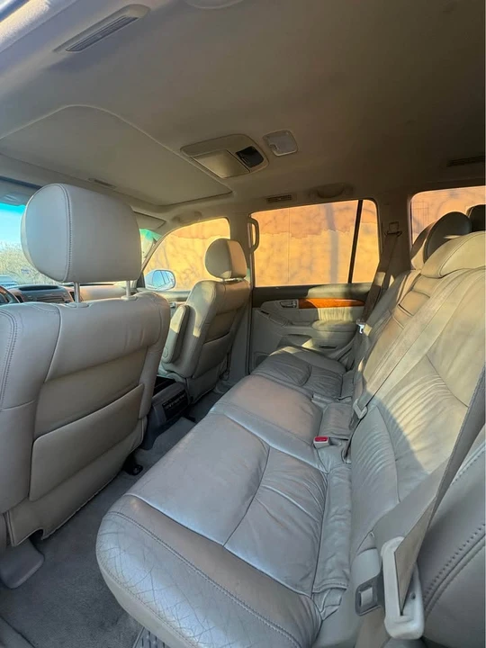 2004 Lexus GX 1st Gen - Image 7 of 8